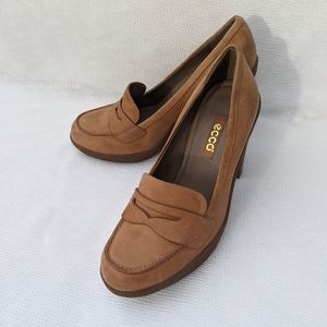 NWOB! Ecco heeled loafers size 7